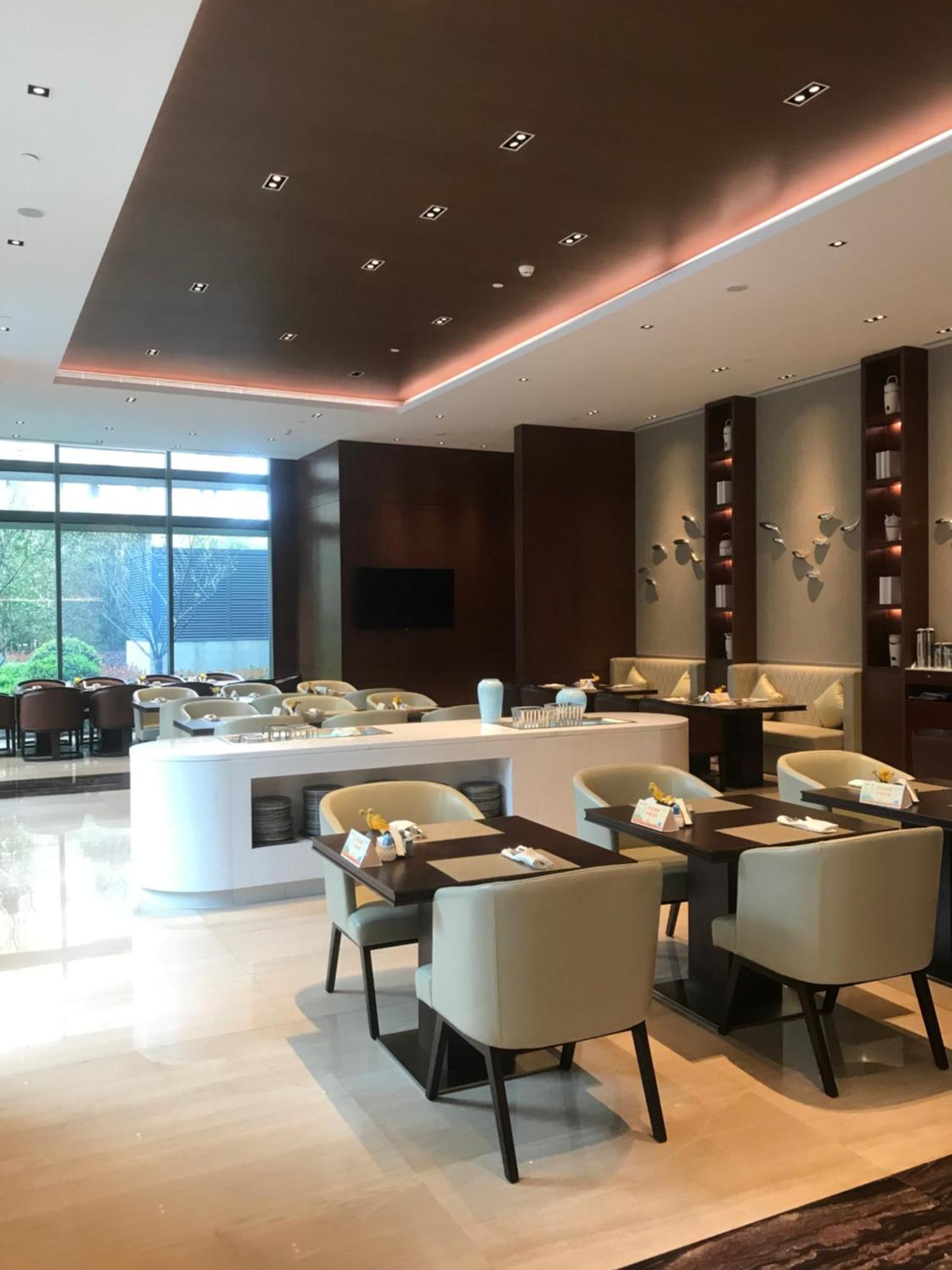 Lujiazui Supreme Tower Hotel 4*